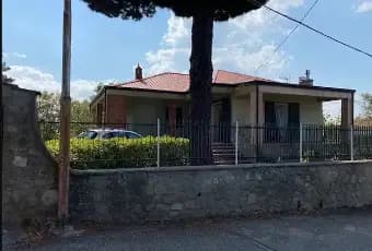 Rexer-Umbriatico-Vendesi-villa-in-Via-Aria-delle-Fate-a-Perticaro-Terrazzo