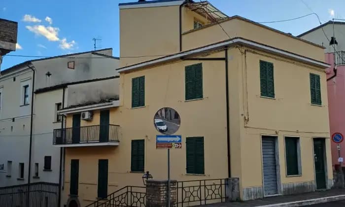 Rexer-Bisenti-Terratetto-unifamiliare-in-vendita-in-via-Roma-a-Bisenti-Terrazzo