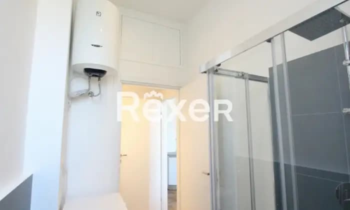 Rexer-Milano-Monolocale-ristrutturato-ed-arredato-zona-Bocconi-Bagno