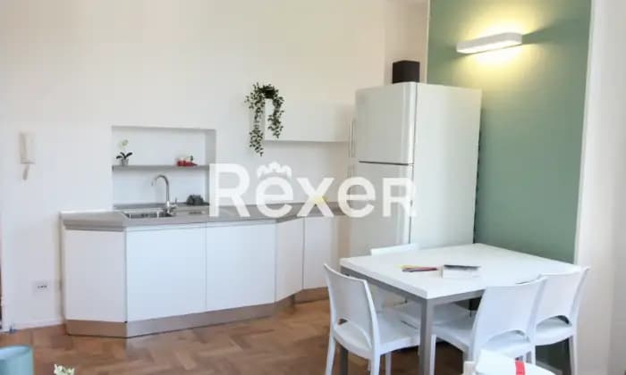 Rexer-Milano-Monolocale-ristrutturato-ed-arredato-zona-Bocconi-Cucina