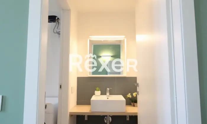 Rexer-Milano-Monolocale-ristrutturato-ed-arredato-zona-Bocconi-Bagno