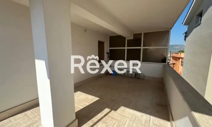 Rexer-Guidonia-Montecelio-Elegante-appartamento-su-due-Livelli-Altro