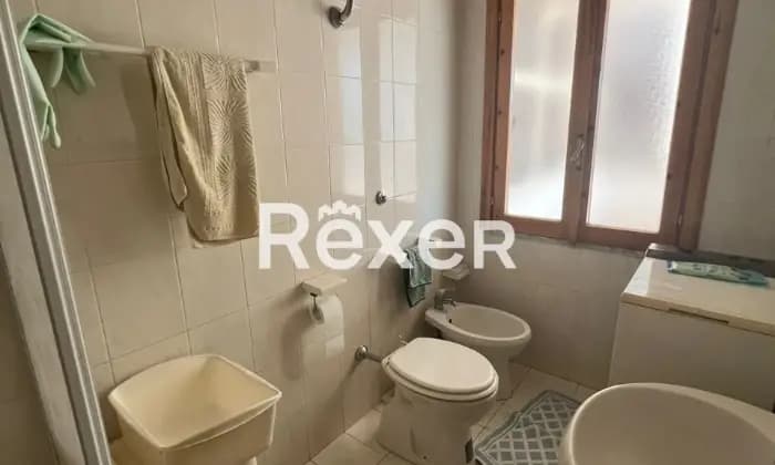 Rexer-Guidonia-Montecelio-Elegante-appartamento-su-due-Livelli-Bagno
