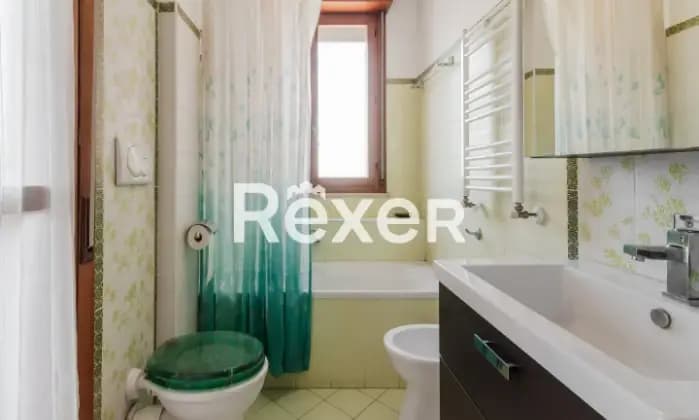 Rexer-Roma-Luminoso-bilocale-piano-alto-in-ottimo-stato-Bagno