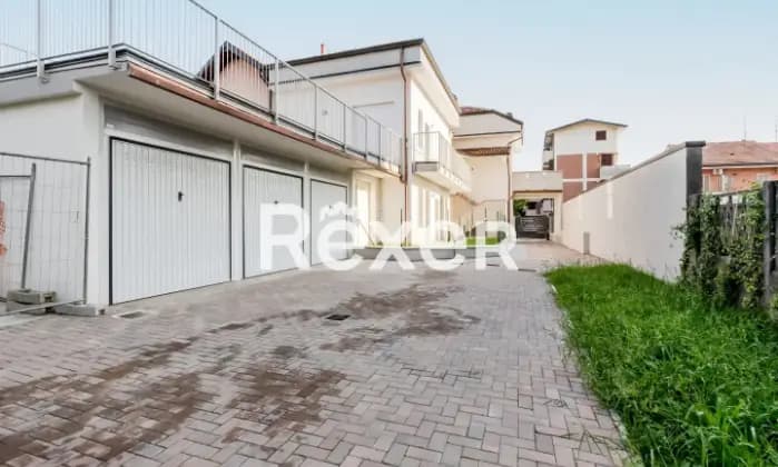 Rexer-Seregno-Appartamento-bilocale-con-box-Terrazzo