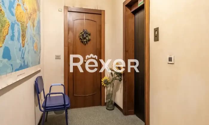 Rexer-Milano-Nuda-Propriet-Ampio-trilocale-con-cantina-e-posto-auto-di-propriet-Altro