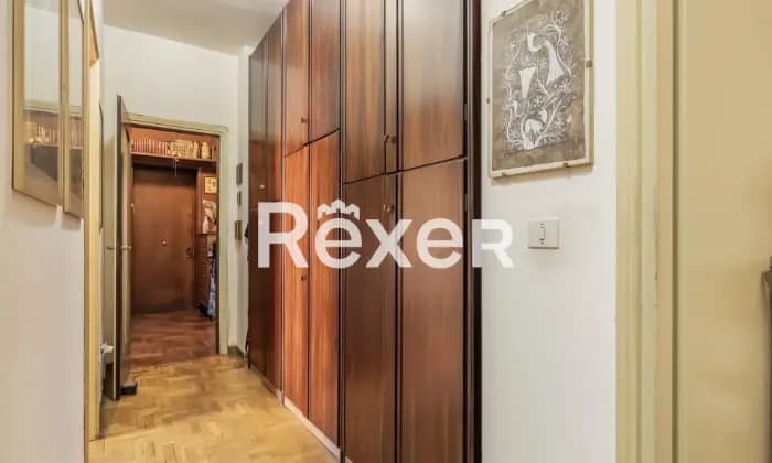 Rexer-Milano-Nuda-Propriet-Ampio-trilocale-con-cantina-e-posto-auto-di-propriet-Altro