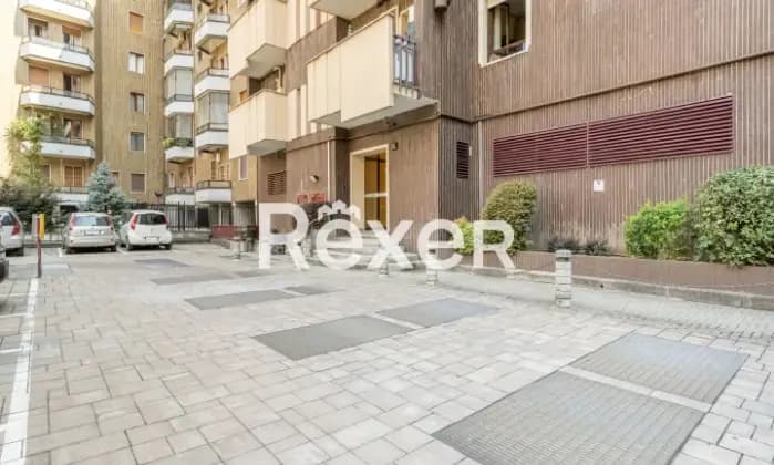 Rexer-Milano-Nuda-Propriet-Ampio-trilocale-con-cantina-e-posto-auto-di-propriet-Altro