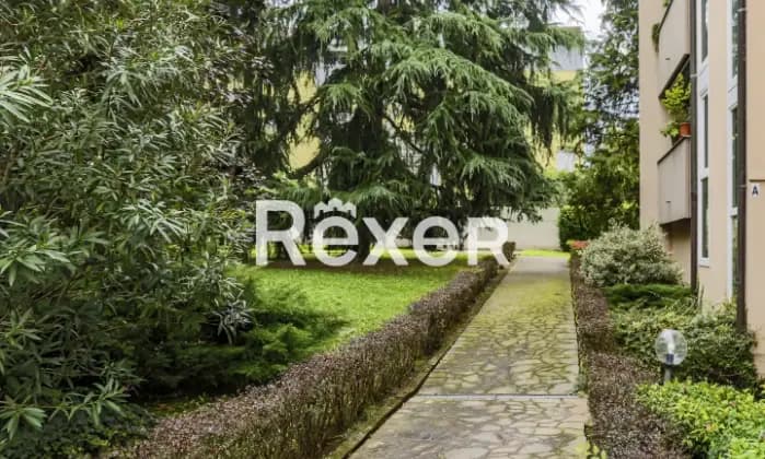 Rexer-Vimercate-Trilocale-al-terzo-piano-con-cantina-ed-autorimessa-mq-Giardino