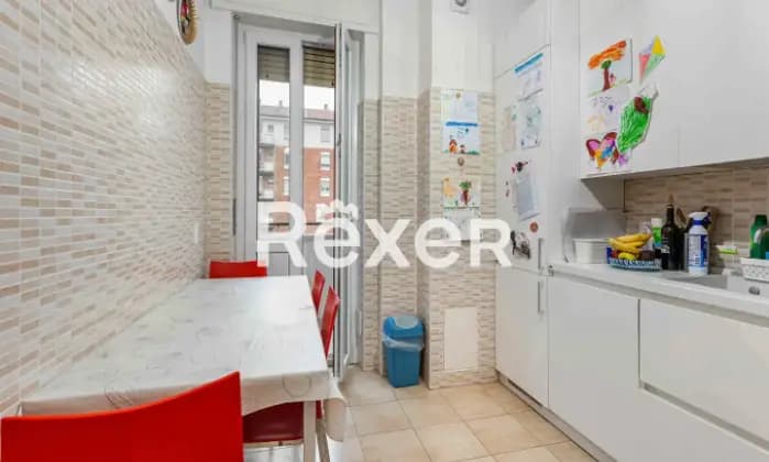 Rexer-Milano-Trilocale-con-cucina-abitabile-al-piano-alto-Cucina