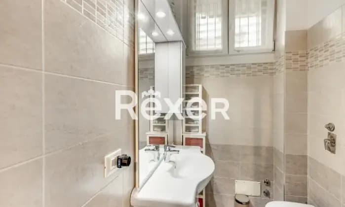 Rexer-Milano-Trilocale-con-cucina-abitabile-al-piano-alto-Bagno