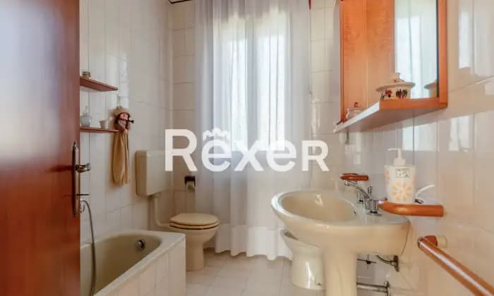 Rexer-MIRA-Villa-singola-Bagno