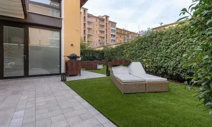 Rexer-Milano-Villa-in-vendita-in-via-Valsugana-Milano-Giardino