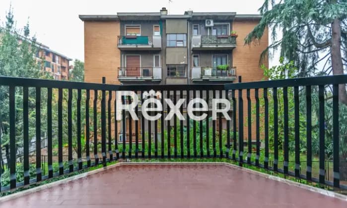 Rexer-Milano-Ampio-trilocale-mq-Terrazzo