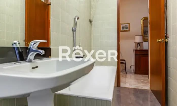 Rexer-Milano-Ampio-trilocale-mq-Bagno