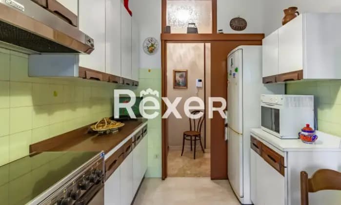 Rexer-Milano-Ampio-trilocale-mq-Cucina