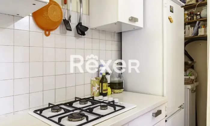 Rexer-Milano-Trilocale-Cenisio-Sempione-Cucina