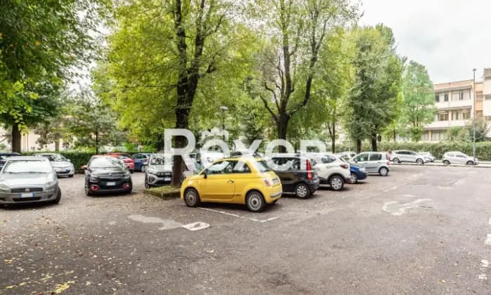 Rexer-Milano-Quadrilocale-piano-alto-con-doppi-servizi-cantina-e-box-auto-Terrazzo