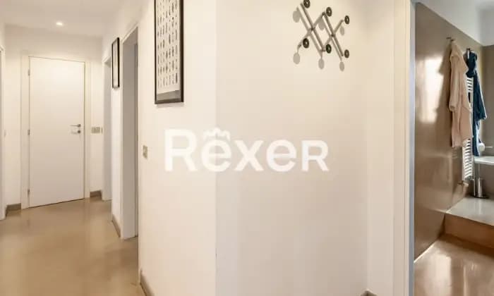 Rexer-Milano-Quadrilocale-piano-alto-con-doppi-servizi-cantina-e-box-auto-Altro