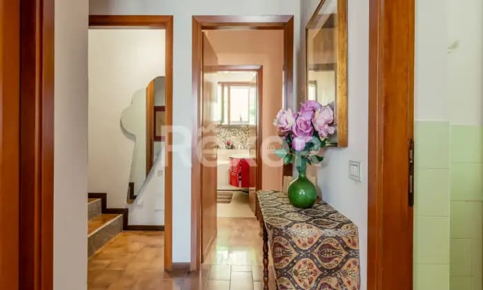 Rexer-Camparada-Ampia-Villa-Altro
