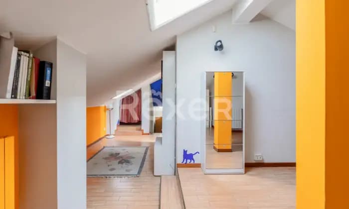 Rexer-Camparada-Ampia-Villa-Altro
