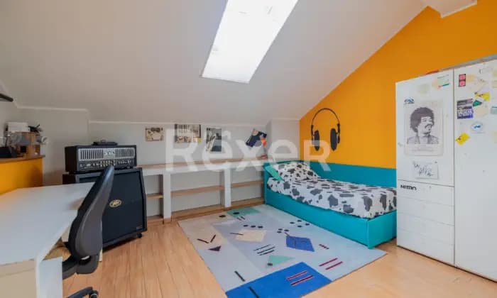 Rexer-Camparada-Ampia-Villa-Altro
