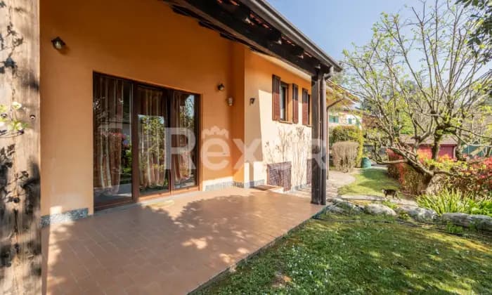 Rexer-Camparada-Ampia-Villa-Altro
