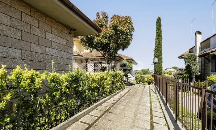 Rexer-Roma-Villa-Unifamiliare-Altro