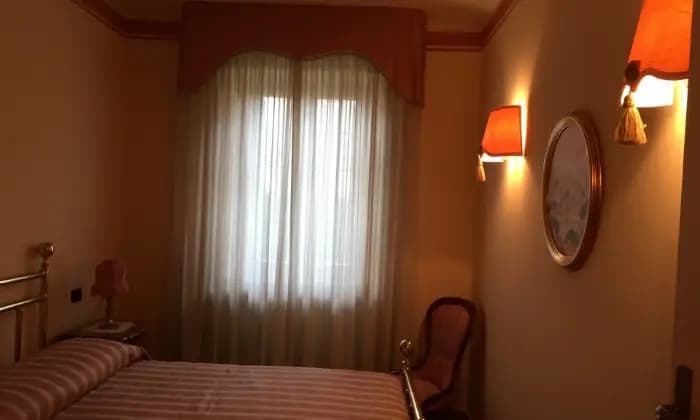 Rexer-Perugia-Appartamento-in-palazzina-depoca-CAMERA-DA-LETTO