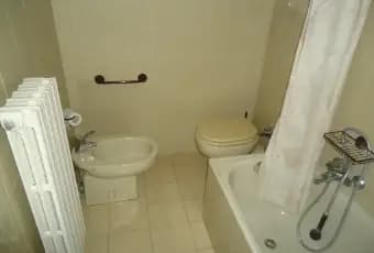 Rexer-Ancona-BILOCALE-BAGNO