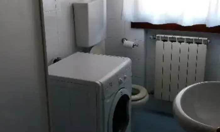 Rexer-Rovigo-Bilocale-arredato-BAGNO