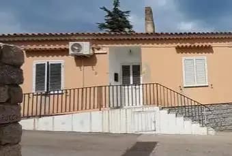 Rexer-SantAntonio-di-Gallura-Casa-indipendente-con-giardinoVia-Cagliari-GIARDINO