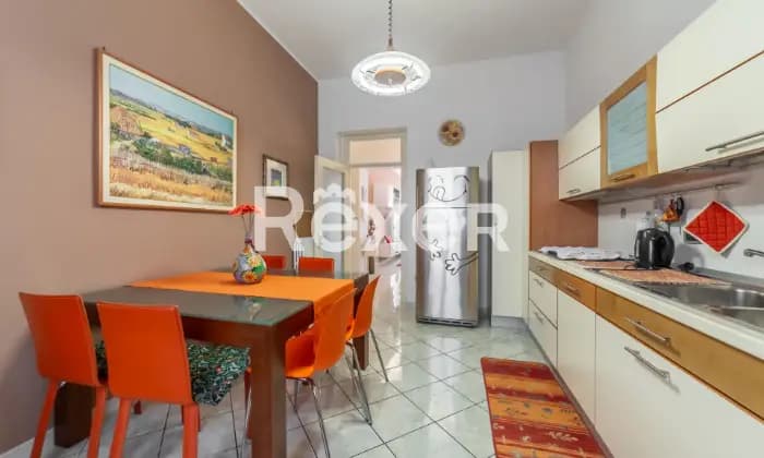 Rexer-Lanciano-Ampio-e-luminoso-appartamento-in-via-centralissimaCUCINA