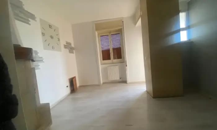 Rexer-Squinzano-Appartamento-in-vendita-in-via-Ernesto-Abbate-a-SquinzanoSALONE