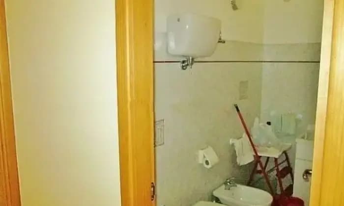 Rexer-Ferrazzano-FerrazzanoCbabitazione-ristrutturata-mq-BAGNO