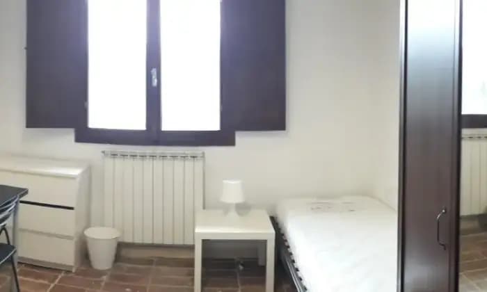 Rexer-Urbino-Bilocale-arredato-CAMERA-DA-LETTO