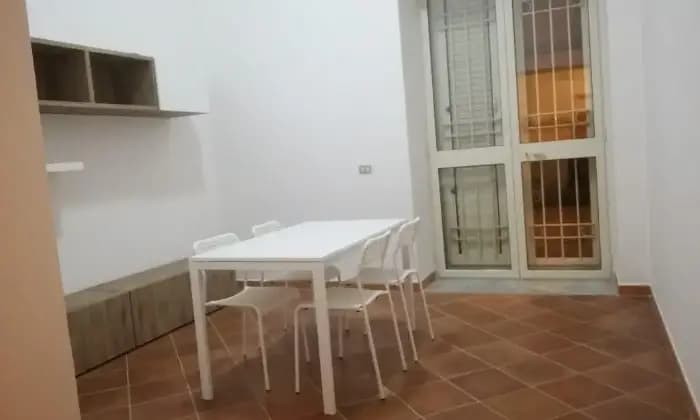 Rexer-Casapulla-Arredato-mini-appartamento-SALONE