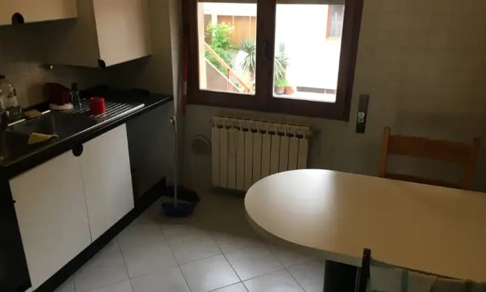 Rexer-LAquila-Appartamento-in-viale-della-croce-rossa-CUCINA