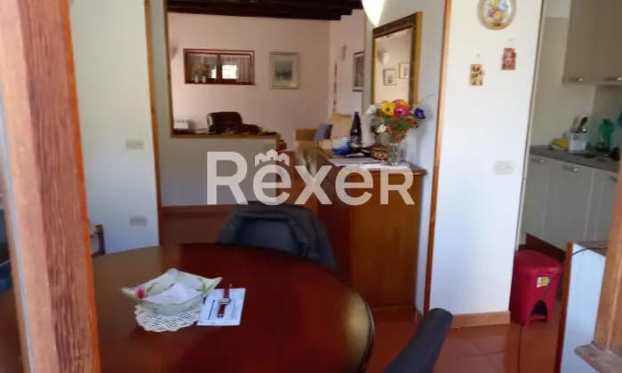 Rexer-Ascrea-Villa-lago-del-Turano-SALONE