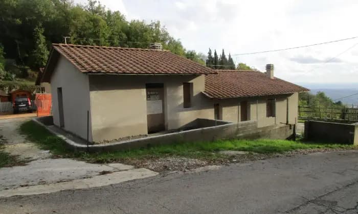 Rexer-Lamporecchio-Casa-indipendente-in-vendita-in-via-dei-NardiniALTRO