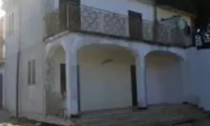 Rexer-Castel-Volturno-Villa-Masaccio-parco-privato-GIARDINO