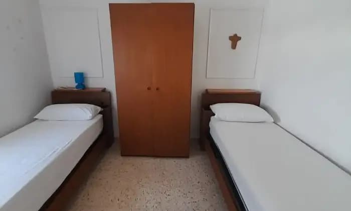 Rexer-San-Felice-Circeo-Villa-in-Vendita-in-Via-Terracina-Condominio-La-Capannina-Sud-CAMERA-DA-LETTO