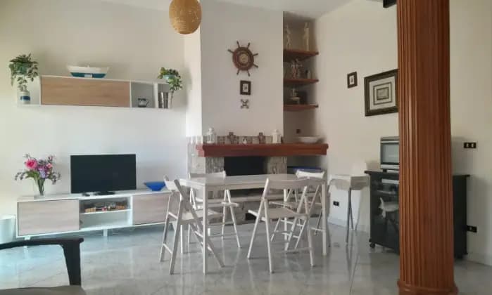 Rexer-San-Felice-Circeo-Villa-in-Vendita-in-Via-Terracina-Condominio-La-Capannina-Sud-SALONE