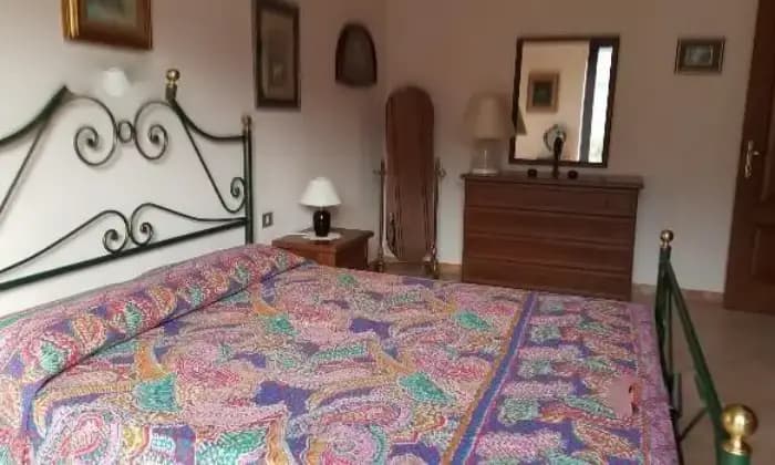 Rexer-Cardedu-Vacanze-super-in-villa-lussuosa-con-giardino-CAMERA-DA-LETTO