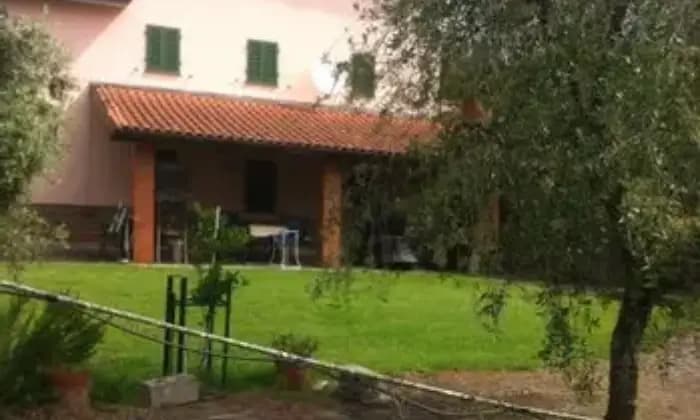 Rexer-Marliana-Villa-su-piani-con-terreno-ALTRO