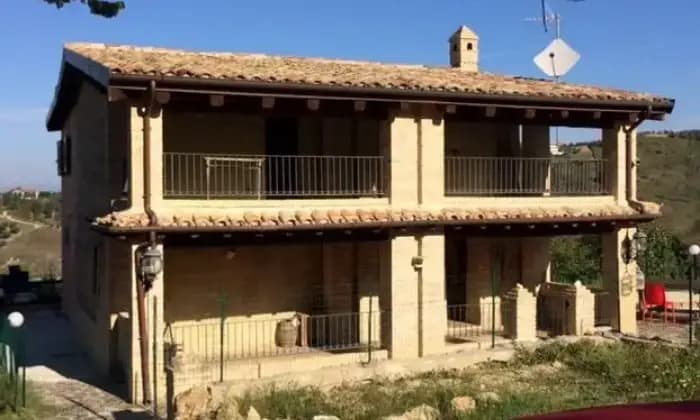 Rexer-Casalincontrada-Vendo-Casolare-con-piscina-a-Casalincontrada-CH-ALTRO