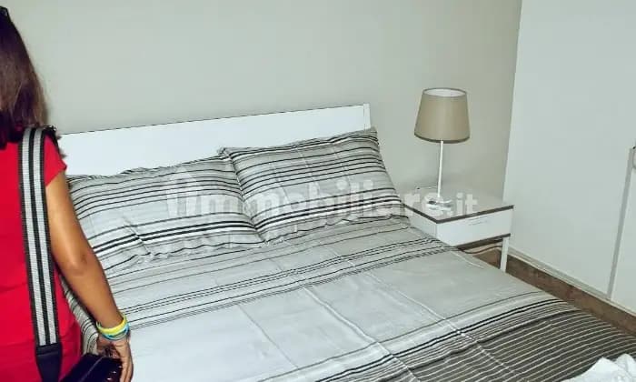 Rexer-Crotone-Appartamento-via-Leonida-Repaci-Crotone-CAMERA-DA-LETTO