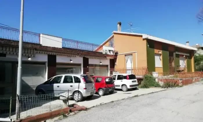 Rexer-Urbino-Casa-singola-in-vendita-SALONE