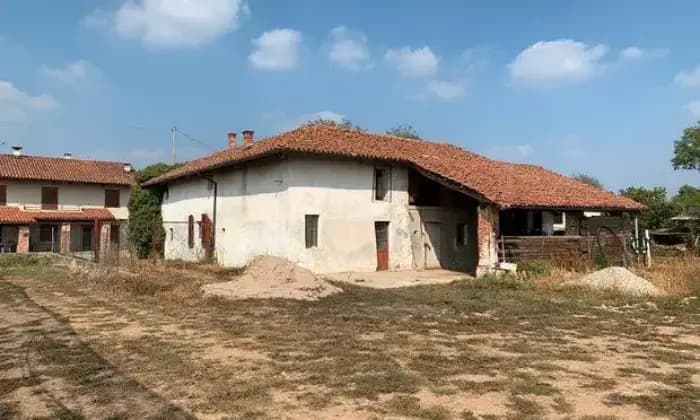 Rexer-Fossano-Vendesi-rustico-da-ristrutturare-in-Via-Centallo-a-Fossano-CN-ALTRO