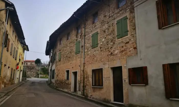 Rexer-Fagagna-Antichissima-casa-indipendente-in-corte-in-Via-Paludo-a-Fagagna-UD-ALTRO